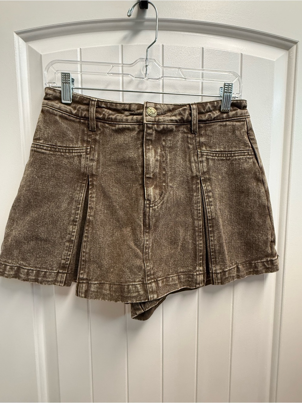 Freemarket Brown Pleated Denim Skort Women’s Size M High Rise Pockets Button EUC